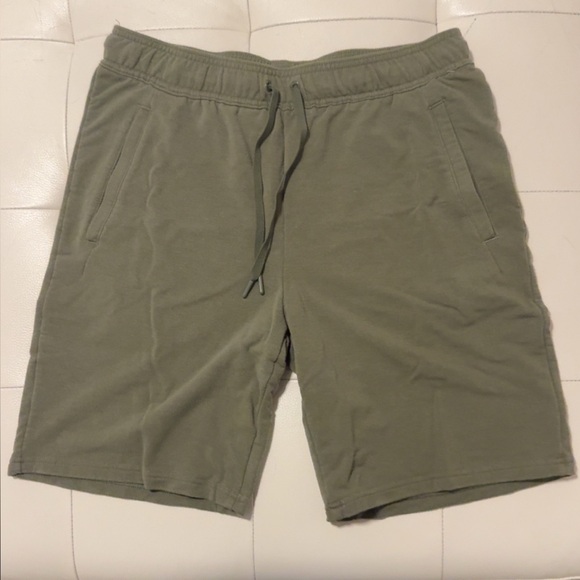 All in Motion shorts - Picture 1 of 3